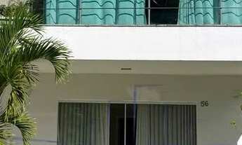 Imagem 2: Casa de condomínio para venda tem 210 metros quadrados com 3 quartos