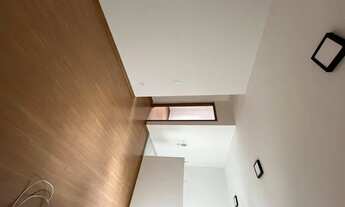 Imagem 6: Apartamento com dois quartos e box no banheiro