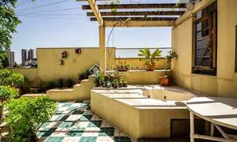 Imagem 2: Apartamento para venda possui 303 metros quadrados com 3 quartos em São João - Porto Alegr