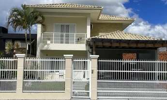 Imagem 2: Casa 2 andares, arejada e linda no Carianos