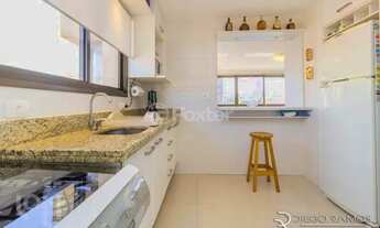 Imagem 4: Apartamento para venda tem 96 metros quadrados com 3 quartos em São João - Porto Alegre