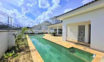 Imagem 2: Casa de condomínio sobrado para aluguel tem 470 metros quadrados com 4 quartos