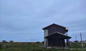 Imagem 5: Sobrado com 105 m² com sala cozinha , 03 quartos, 2 banheiros completos um por andar , 01