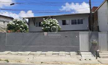 Imagem: Casa à venda em Prazeres com seis (06)
