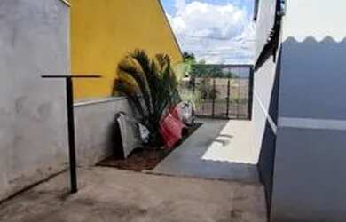 Imagem 6: Barracão com Residência no fundo