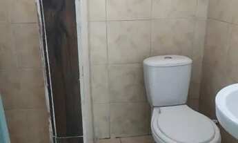 Imagem 5: ALUGA-SE ESTA CASA PRIMEIRO ANDAR