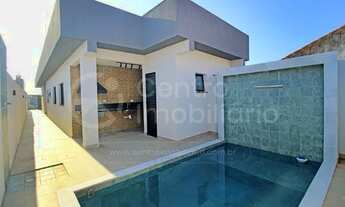 Imagem 1: CASA à venda com piscina e 2 quartos em Itanhaém, no bairro Tupy