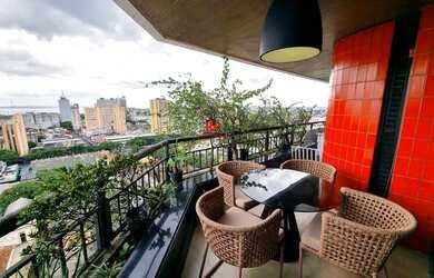 Imagem 4: Apartamento com 3 suítes sendo uma suítes master com varanda, hidro, e closet com 300m² pr