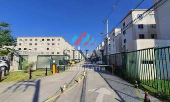 Imagem 3: Apartamento com 2 quartos , Fundos na Vila da penha