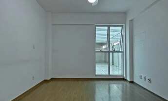 Imagem 5: Dois quartos com suíte e excelente área externa no centro de Juiz de Fora