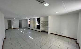 Imagem 7: Prédio Comercial para Locação em Salvador, Rio Vermelho, 1 dormitório, 7 banheiros, 7 vaga