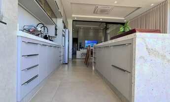 Imagem 7: Sobrado Florais da Mata para venda tem 215 metros quadrados com 3 quartos