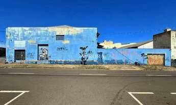 Imagem 5: Barracão com possibilidade de reforma. Ao lado do Atacadão