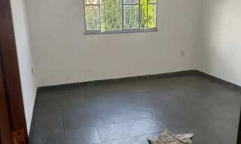 Imagem 7: Aluga-se excelente casa na Avenida Principal do Rocha