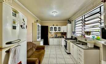 Imagem 7: Casa de esquina ampla de 4 dormitórios!