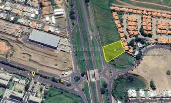 Imagem: Terreno / Área À venda com 3.339,96m²