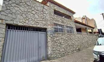 Imagem 6: Casa à venda, no bairro Santa Catarina, 4 quartos, duas salas e duas cozinhas, além de um