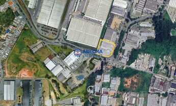 Imagem: Galpão 5.000 m² A/ C Doca para 20 caminhões