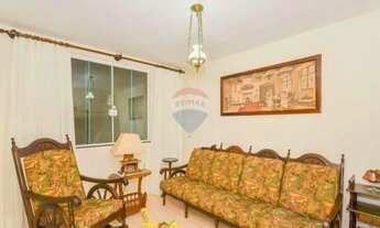 Imagem 4: Casa térrea com 210m² de área útil, 4 quartos, bem localizada no Bacacheri