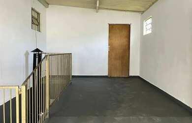 Imagem 5: Casa para Locação com 2 quartos no Centro - Jacarezinho - PR