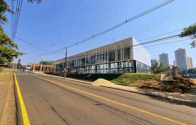 Imagem 4: Comercial Barragem do Lago Igapó