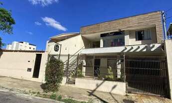 Imagem: Casa de 6 quartos sendo 3 suítes a venda