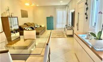 Imagem 2: Ótimo sobrado com 4 suítes em condomínio pertinho da Lucas!