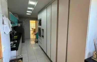 Imagem 6: Alto padrão com 3 suítes, 100% reformado, 02 vagas cobertas, lazer completo , No bairro d