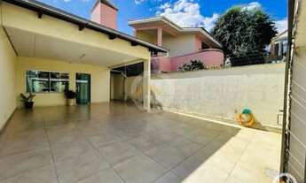 Imagem 2: Casa de 3 quartos com suites no Jardim America