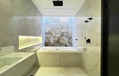 Imagem 2: EXTRAORDINÁRIA RESIDÊNCIA NO CONDOMÍNIO DAMHA Arquitetura de impacto, conforto absoluto e