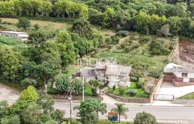 Imagem 3: INBOX CIA IMOBILIÁRIA VENDE: Excelente imóvel com casa com quiosque e piscina no Bairro Ta