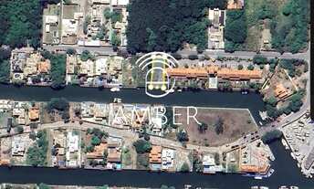 Imagem 3: Terreno à venda na Marina de Búzios com frente para o canal navegável