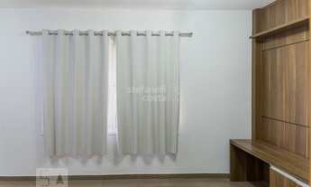 Imagem 2: REFORMADO Apartamento com 2 dormitórios