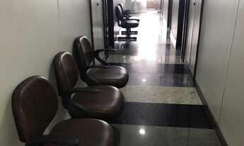 Imagem 3: Sala no Itaigara para venda ou aluguel. 45 m². Garagem