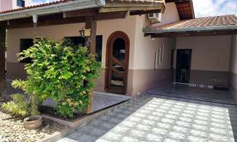 Imagem: BALNEáRIO CAMBORIú - Casa Padrão - Centro