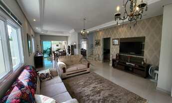 Imagem: Sobrado no Floradas do Paratehy com suíte