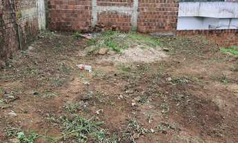 Imagem 6: Terreno próximo a UPE