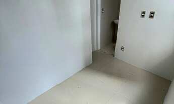 Imagem 2: Apartamento para venda possui 85 metros quadrados com 3 quartos em Boa Viagem - Recife - P