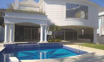 Imagem: Casa com 4 suítes para alugar, 904 m²