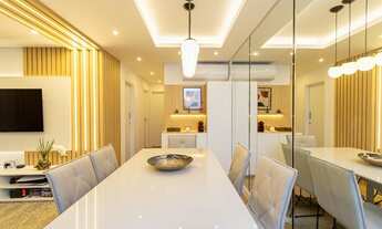 Imagem 2: Apartamento para venda possui 125 metros quadrados com 3 quartos em Água Verde - Curitiba