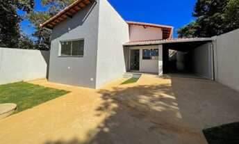 Imagem: Vendo casa para família!