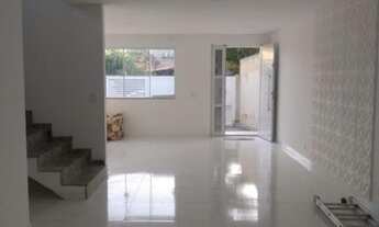 Imagem 2: Casa para Locação em Niterói, Piratininga, 3 dormitórios, 1 suíte, 1 banheiro, 1 vaga