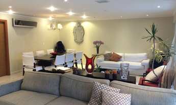 Imagem 2: Portaria 24h. Espetacular apartamento com 4 quartos (suítes), 3 vagas de garagem para alug