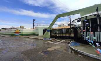 Imagem: Casa em cond Fechado no Bairro Aruana