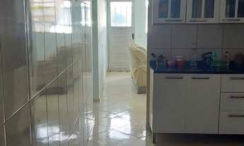 Imagem 4: Casa para venda tem 550 metros quadrados com 2 quartos