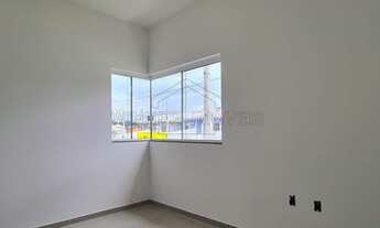 Imagem 4: Casa de 3 Quartos com Terreno Amplo