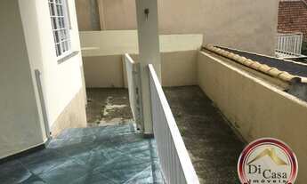 Imagem 7: Casa com 3 dormitórios, suíte, sala com varanda e lareira, 1 vaga vista para a Pedra Grand