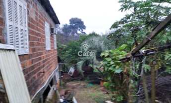 Imagem 3: Terreno com (2) Casas a venda, sendo uma Casa De 3 Dormitórios e a outra Casa De 2 Dormitó