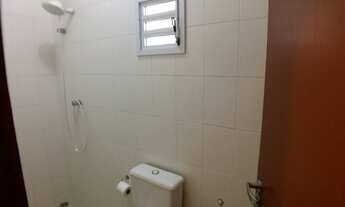 Imagem 3: Casa de condomínio com 225 m², 4 quartos, sala com 3 ambientes, lareira, varanda com churr