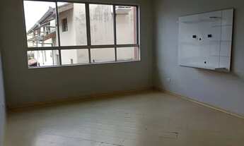 Imagem 7: Apartamento para aluguel possui 93 metros quadrados com 3 quartos em Parolin - Curitiba